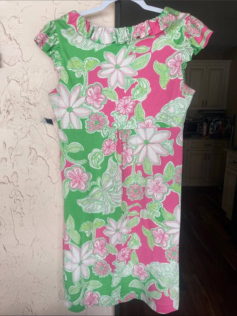 Lilly Pulitzer Pink and Green Floral Print - Picture 4 of 7